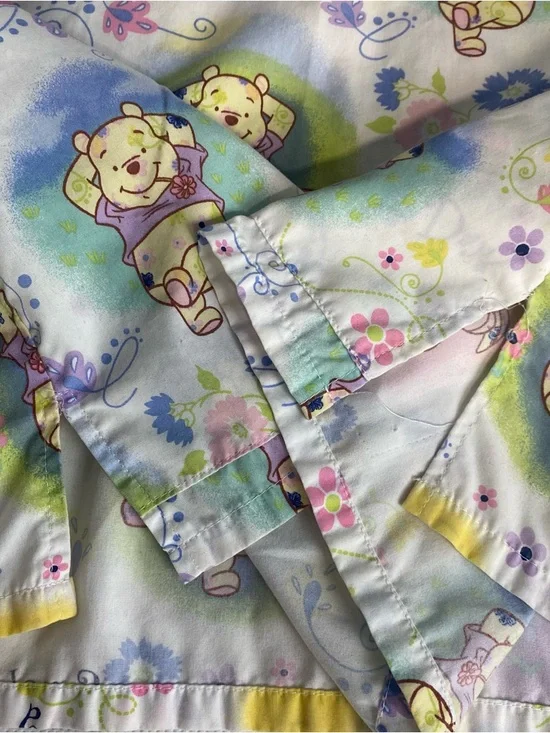 Disney Winnie the Pooh "Such a Lazy Day" V-neck scrub top Women Large Flaw - Picture 15 of 15